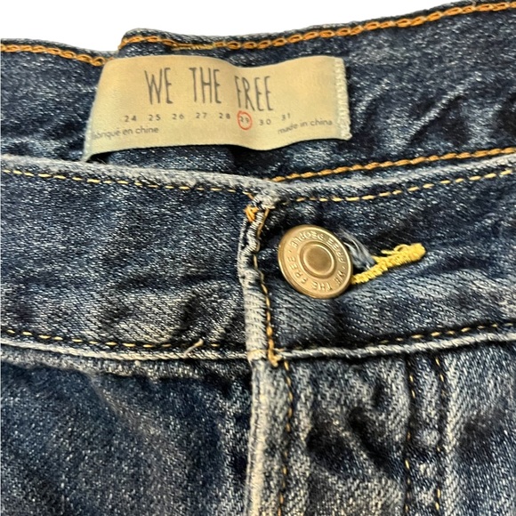 Free People We the Free Distressed Jean shorts. - Picture 5 of 10